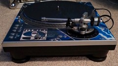 Stanton STR8-100 Professional DJ Digital Turntable w/ Power Cord & Travel Case