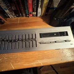 Realistic 12-Band Stereo Frequency Equalizer Model 31-2009 Vintage