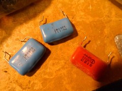 BIG LOT of VINTAGE. DIODES, TRANSISTORS. CAPACITORS COILS… ?? Look to be used