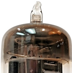 BALANCED GAIN (88.3, 88.0) SYLVANIA 12AX7 TUBE LONG BLACK PLATE GM (1357, 1357)