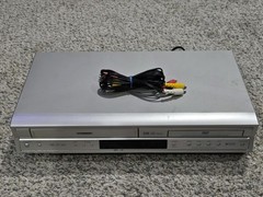 Toshiba SD-V392 SU2 DVD VCR Combo Player Recorder TESTED & WORKS No Remote