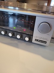 Emerson M2405 AM/FM Stereo Receiver With Speakers 60-1100 Works Except Cassette