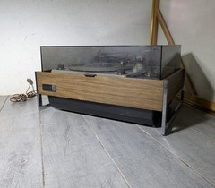 (SOLD AS IS) Vintage Zenith Circle of Sound Record Player Turntable