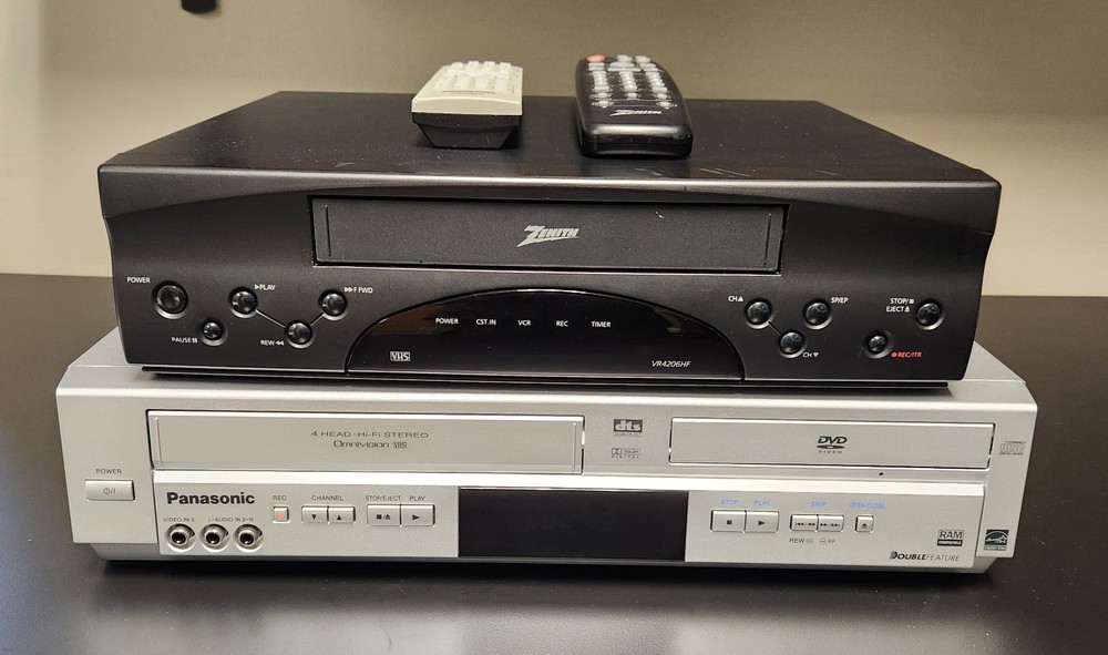 Zenith VR4206HF & Panasonic PV-D4734S VHS/DVD Players – For Parts