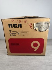 Vintage RCA XL-100 Portable 9″ Color TV EKR295S