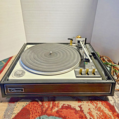 Vintage Garrard Zero 92 Turntable Record Player No Cover Parts or Repair