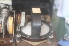 Vintage 1932 General Electric A-81 Portable Radio with tubes, missing cover.