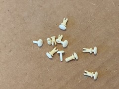 Pioneer SR-303 Lot of 8 White Plastic Rivets & Sockets – Vintage Parts