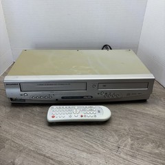 Sylvania VCR/DVD Combo Player 4 Head 19 Micron HiFi SRD4900 Works, w Remote