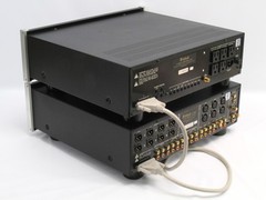 McIntosh C100 Preamplifier & Controller w/ Cable + Remote + Manual