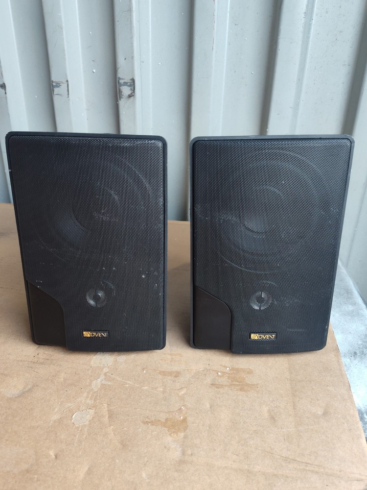 Advent Marbl Indoor/Outdoor Pair of Speakers with Brackets Tested And Works