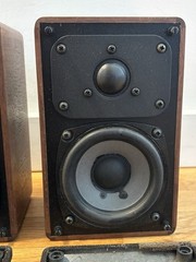 Vintage Realistic Minimus 7W Speakers Cat No 40-2039A Walnut Wood 8 Ohms 40W Max