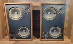 1979 EPI Epicure 180V Speakers Pair Large Cabinet Speakers 25″x16″ Need Refoamed