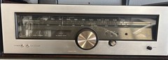 Vintage Luxman T-88V AM/FM Stereo Tuner With US FM Frequency Range