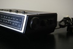 General Electric Radio Model 7-4655B FM AM Radio Alarm Clock
