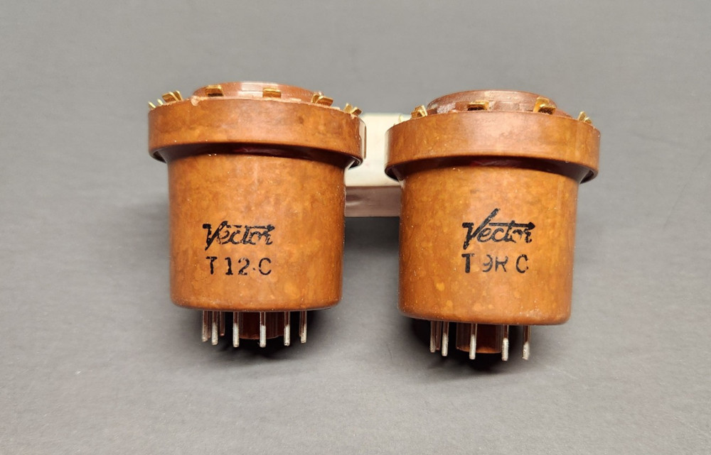 Vector T-12-C Compactron & T-9R-C Novar Socket Adapter Pair – Verified