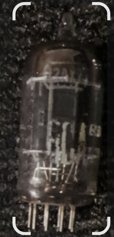 Pair 2 RCA 12AX7 tubes black plate Test strong Hickok 539C US 1950s D bar getter