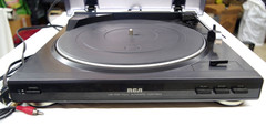 RCA LAB-1200 Fully Automatic Belt Drive Turntable Record Player