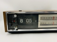 Vintage Panasonic RC-6530 Flip Clock Alarm Radio AM/FM Woodgrain Works read