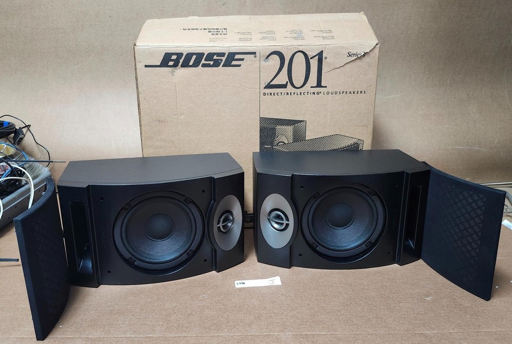 MINT IN BOX BOSE 201 SERIES V HOME AUDIO SPEAKERS IN ORIGINAL BOX ! J