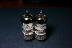 2 – Vintage NOS Siemens ECC88 / 6DJ8 / 6922 Audio Tube NIB / PAIR