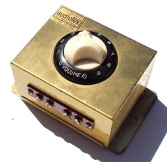 Vtg AudioTex Hi Fi Speaker Control Cat # 30-380 Speaker Control W/ Case