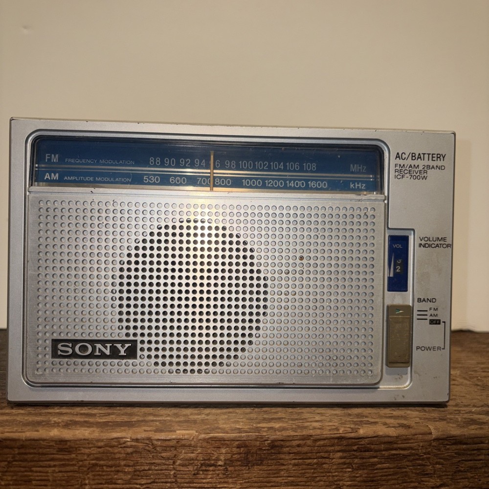 Sony ICF-700W FM/AM Portable Radio AC Tested & Working