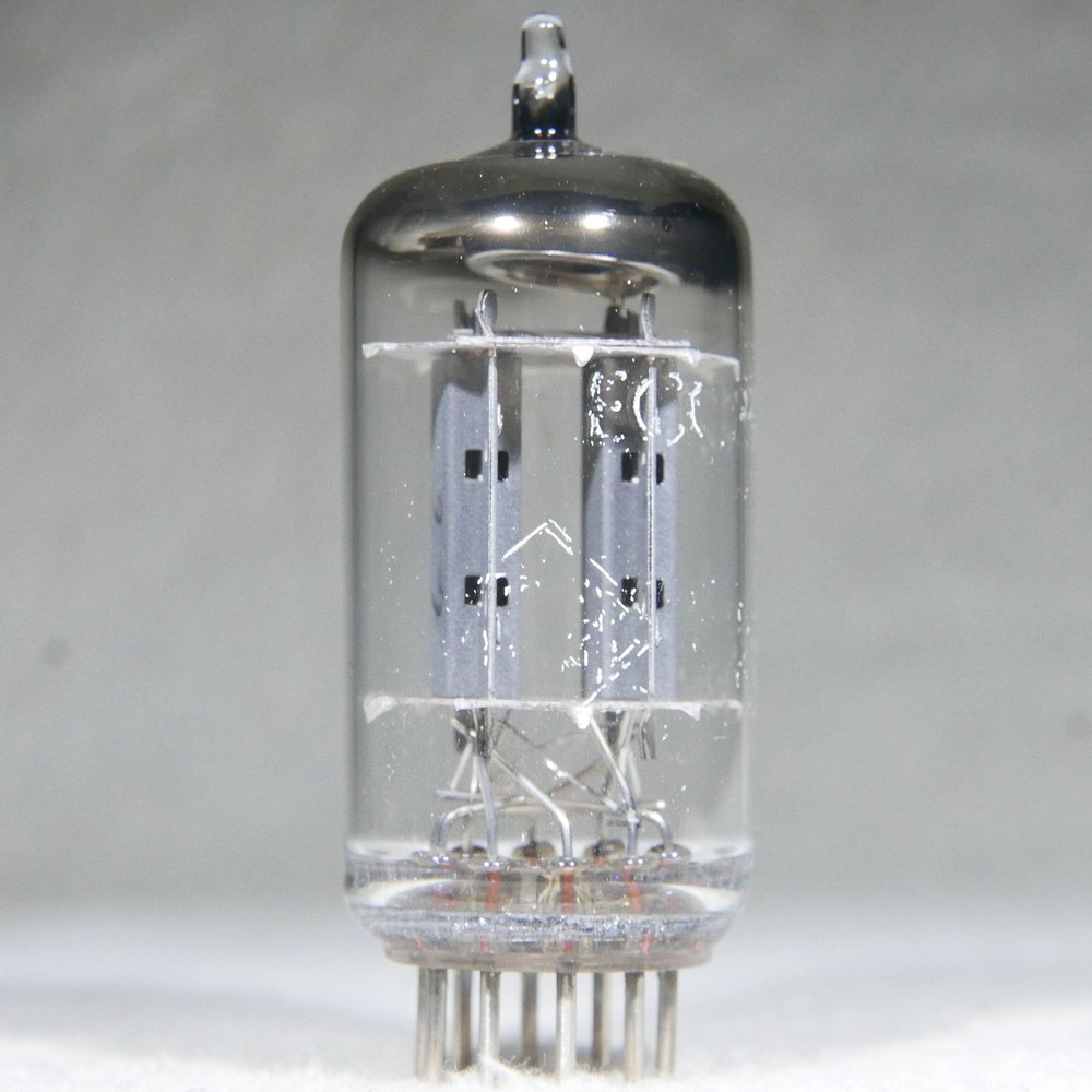 Telefunken ECC83/12AX7 Long Smooth Plate Diamond Mark on Bottom Germany Strong