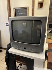 Vintage RCA X13101GS CRT Box 13 Inch TV 1993 – No Remote, WORKING