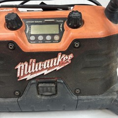 MILWAUKEE 49-24-0200 JOB SITE RADIO – POWERED BY ROCKFORD FOSGATE