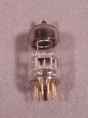 1 EC8010 8556 SEIMENS Gold Pin Germany HiFi Amp Vintage Vacuum Tube NOS Strong