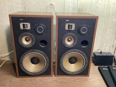 Vintage 1976 Pioneer HPM-60 Speakers. 1st Gen. New Foam. Super Tweeters Working!