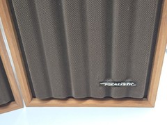 Realistic Minimus-4 Wood Speakers Walnut Bookshelf Radio Shack Tandy 8 Ohm VTG