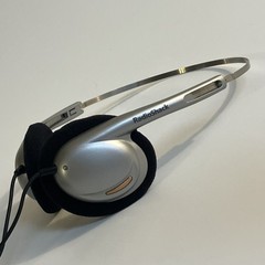 RadioShack Stereo Over-the-ear Headphones Earphones Vintage 33-1160