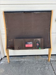 THE QUAD ELECTROSTATIC SPEAKERS