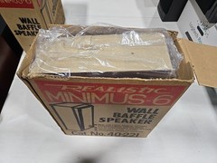 Vintage Realistic Minimus-6 Speaker Cat No 40-221 Radio Shack Wood 8 Ohms 40W