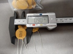 RMC 180pf Ceramic Disc Capacitor 0.9″ Diameter Qty 20 NOS Unknown Voltage