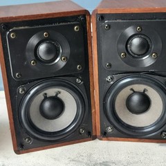 Realistic Minimus 7W Walnut Speakers Pair Recapped Tested 5-Way Posts