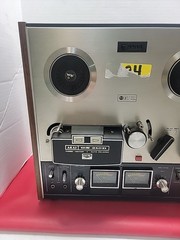 AKAI GX-210D AUTO-REVERSE/3 MOTOR STEREO TAPE DECK REEL-TO-REEL