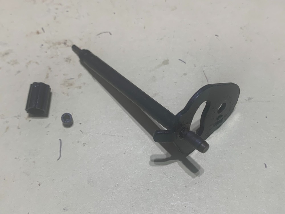 Dual 1229 Vintage Stereo Turntable Parting out – Cuing Lift Plate/ Stem + Sleeve
