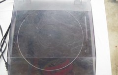 RCA LAB-1200 Fully Automatic Belt Drive Turntable Record Player