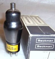 2532 TUBE BECKMAN NIB TESTED & BOXED VINTAGE COMMERCIAL SURPLUS