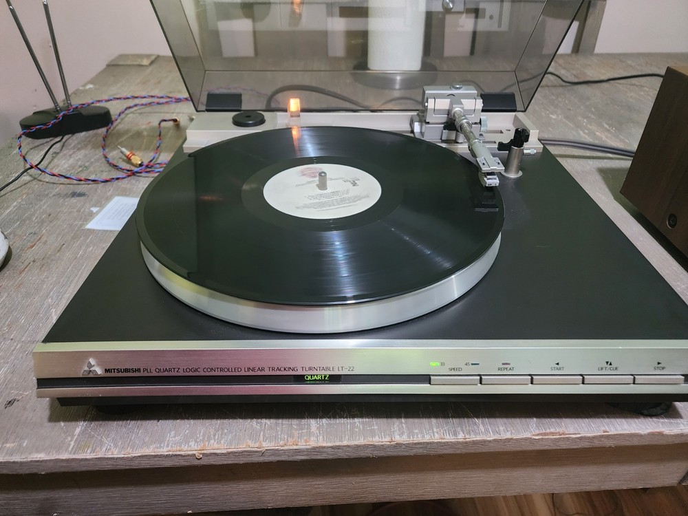 Rare Mitsubishi LT-22 Linear Turntable, Fully Automatic, Tested Working