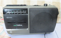 Vintage General Electric GE 3-5264A Radio AM/FM Cassette Player , TESTED