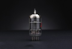 1 x ShuGuang 7025 Vacuum Tube Premium Electron