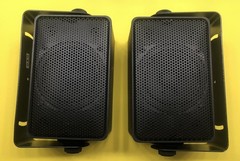 2 VINTAGE REALISTIC MINIMUS 3.5 SPEAKERS 40-1996 w/ BRACKET MOUNTS TESTED WORKS