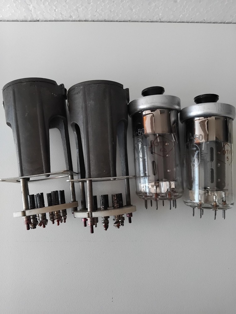 8-pin Sockets for tube GU-50 / LS50 5C9S Lot of 2 used