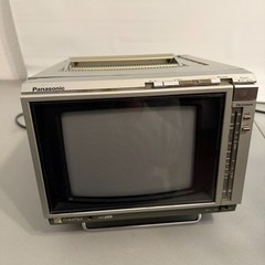Vintage Panasonic 7″ ColorPilot TV CT-7711 Portable Retro Video Gaming CRT