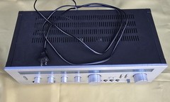 De 1981 Sansui Classique A-700 Integrated DC Servo Amplifier Vintage Silver
