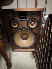 Pioneer CS-33A Vintage Floor Speakers W/ Grill. 2 Of Them